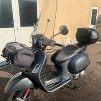Vespa gts 300