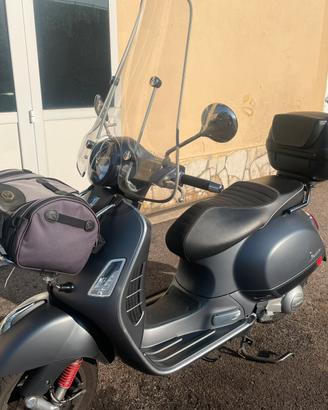 Vespa gts 300