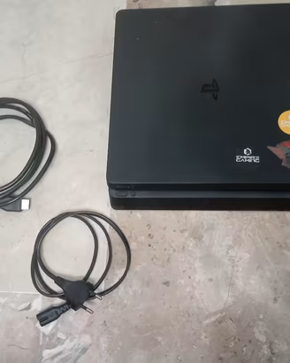 ps4 slim LEGGERE DESCRIZIONE