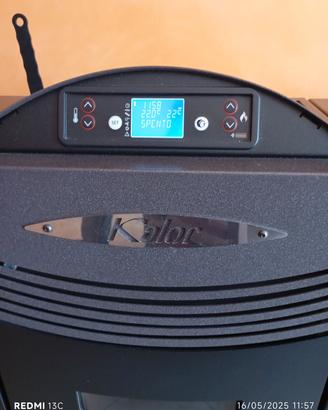 stupenda stufa a pellets slim Idro  