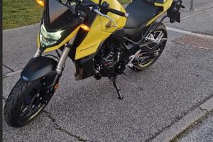 Honda Hornet 750 full optional