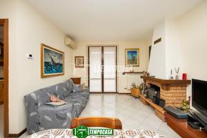 3 LOCALI CON CUCINA ABITABILE DOPPI SERVIZI BOX E