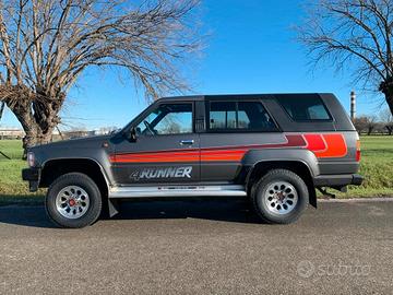 Toyota 4-Runner SURF 2.4 RE