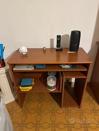Scrivania multiuso