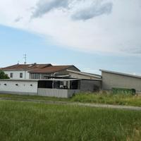 Capannone uso officina e bifamiliare annessa