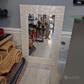 Specchio da parete con cornice in mosaico effetto