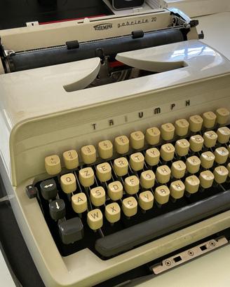 Macchina da scrivere anni ‘60