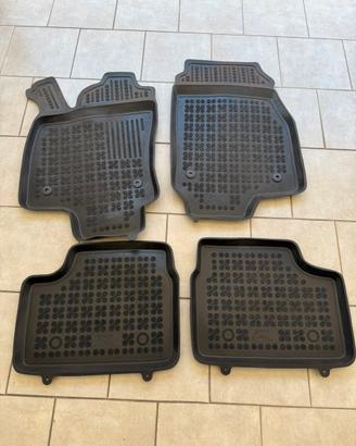 Tappetini gomma Opel Astra
