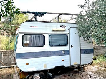 Roulotte Adria 380