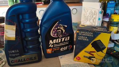 caricabatterie moto + olio motore 