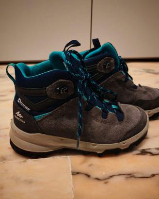Scarponcini trekking invernale taglia 30 e 32