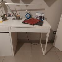 scrivania classica ikea col. bianco