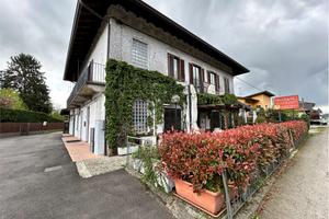 Negozio a Castelletto sopra Ticino