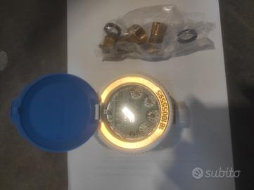 contatore acqua con raccordi