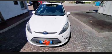 Ford  Fiesta 1.4 tdi 2012