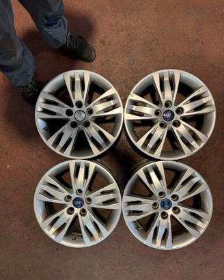 Cerchi in lega per ford focus
