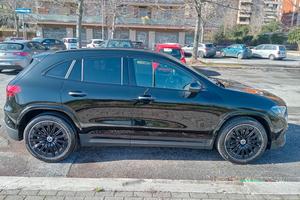 GLA 200 Aut D -AMG LINE "Premium"+Pack - KM0.NUOVA
