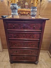 Cassettone antico con ribalta e scrittoi