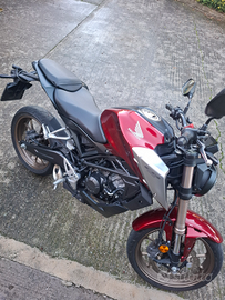 Honda cb 125 r 2022