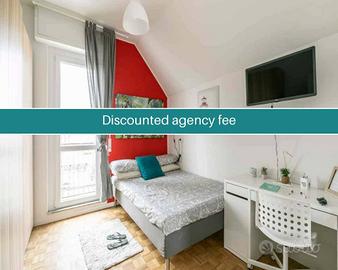 Stanza in appartamento di 38 m² a Milano