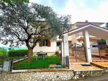 PORZIONE DI BIFAMILIARE A SAN MICHELE DI SERINO