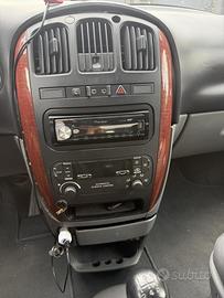 chrysler voyager