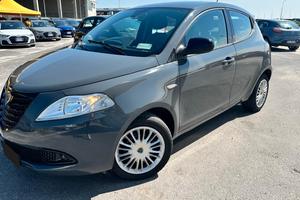 Lancia Ypsilon 1.2 69 CV 5 porte GPL Ecochic Silve