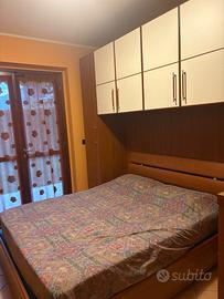 Camera da letto in  ciliegio