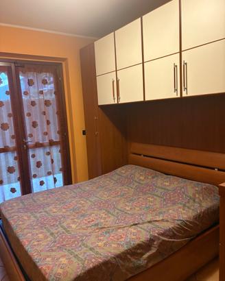 Camera da letto in  ciliegio