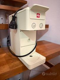 Macchinetta  per il caffe Illy