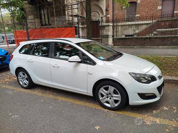 Opel Astra J GPL Sport Tourer