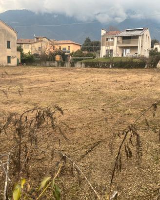 A Crespano del Grappa terreno edificabile