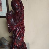 Statua in legno intagliato 