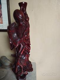Statua in legno intagliato 