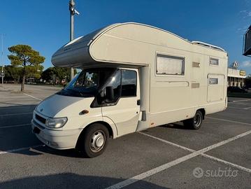 RIMOR 678 7 POSTI letto 6 in viaggio