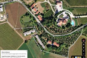 Rustico / Casale di 550 m² con più di 5 locali a C