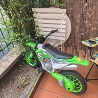 Moto elettrica 2-5 anni