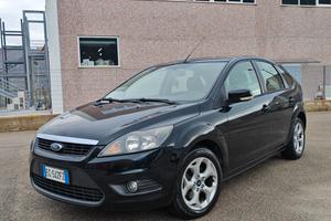 Ford Focus 1.6 TDCi (110CV) 5p. Tit. DPF