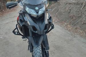Benelli trk 502x 