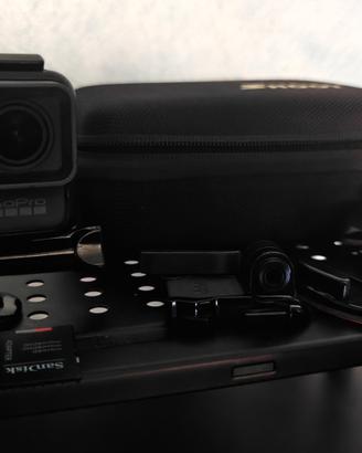GoPro HERO8 Black + Case e Accessori