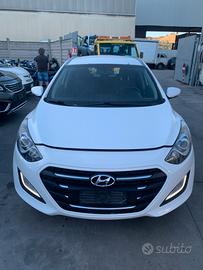 HYUNDAI I30 1.6 D - ANNO 2016 - PER RICAMBI