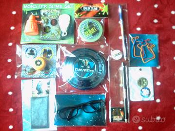 Doctor Who:giochi,cancelleria,spille,ecc,rari