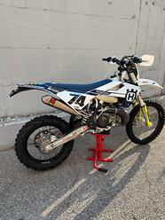 Husqvarna TE 300 Cross Enduro usata in vendita