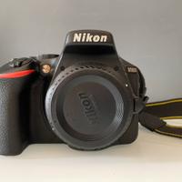 Nikon d5600 body + zaino