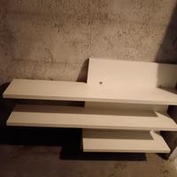 Mensola bianca con ripiani