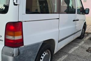 furgoncino Mercedes Benz Vito Mixto 2003