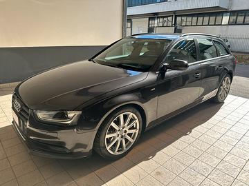 Audi A4 avant S-line quattro s tronic