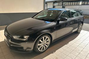Audi A4 avant S-line quattro s tronic