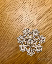 Centrino a chiacchierino fatto a mano