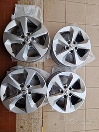 Cerchi lega 17" Nissan Qashqai con Tpms